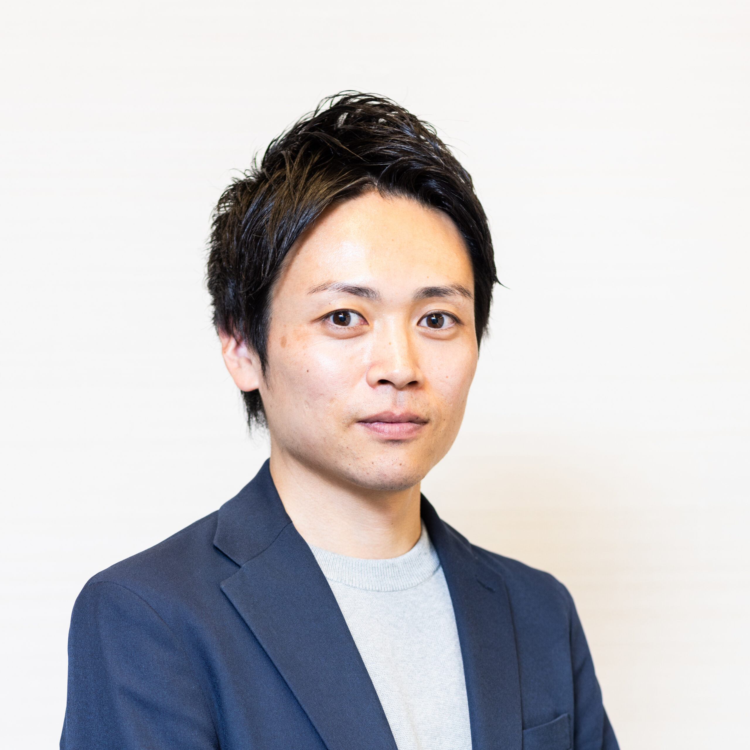 礒 亮次