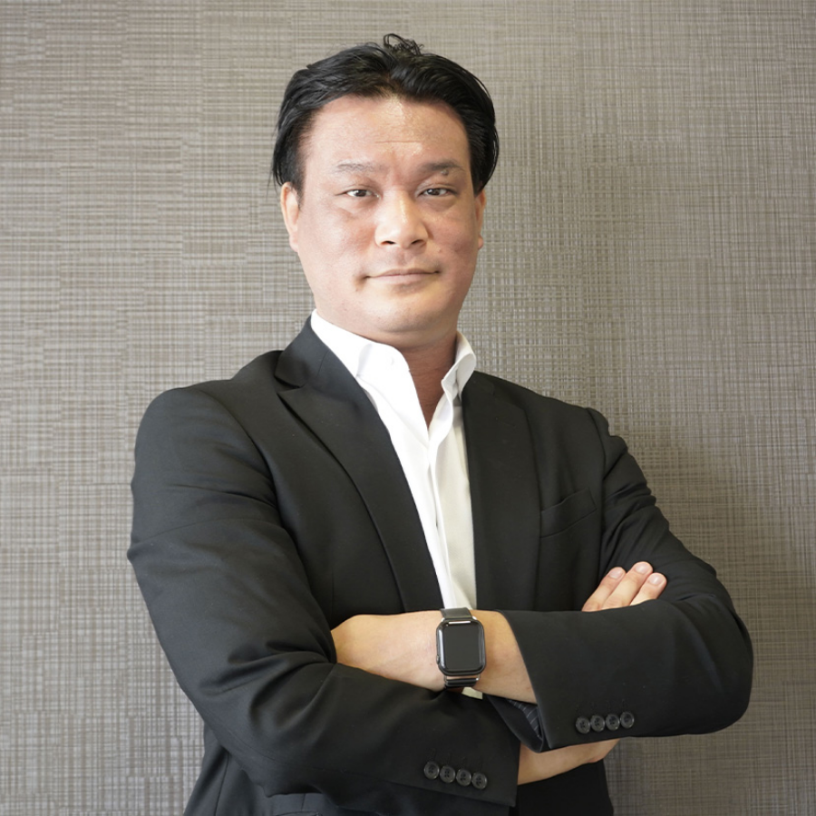 石田 篤史